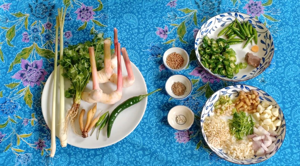 ingrédients pour la pâte de curry vert